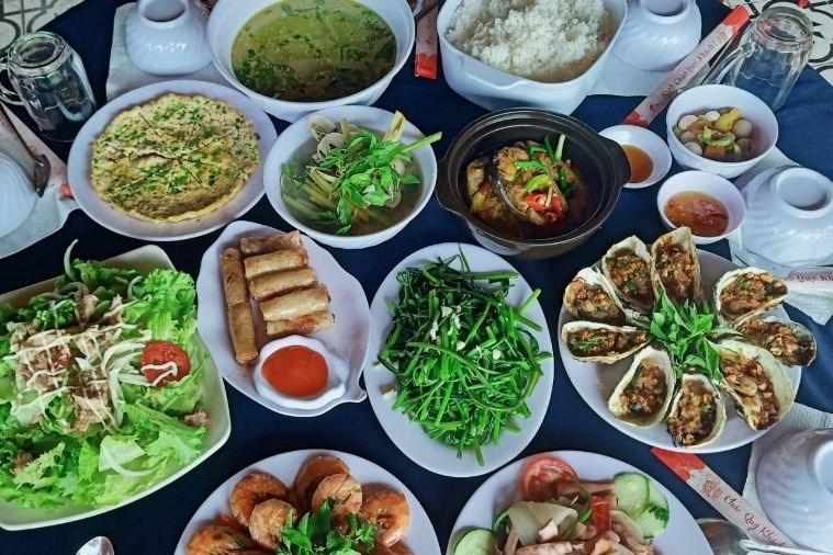 Combo Vé Tham Quan Rừng Dừa Bảy Mẫu + Ăn Trưa